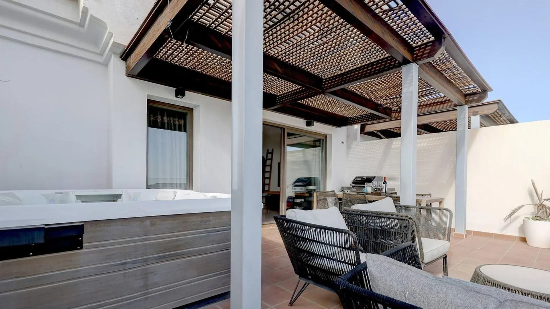 Appartement 102 La Cala Hills Club 2 Bed Duplex Penthouse Sea Views And Hot Tub For Hire 35Eur Per Night Espagne