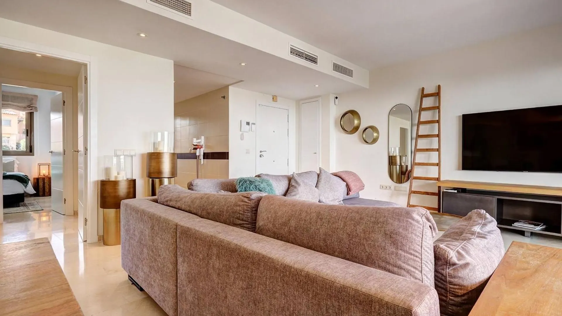 102 La Cala Hills Club 2 Bed Duplex Penthouse Sea Views And Hot Tub For Hire 35Eur Per Night Daire La Cala De Mijas 0*,  İspanya